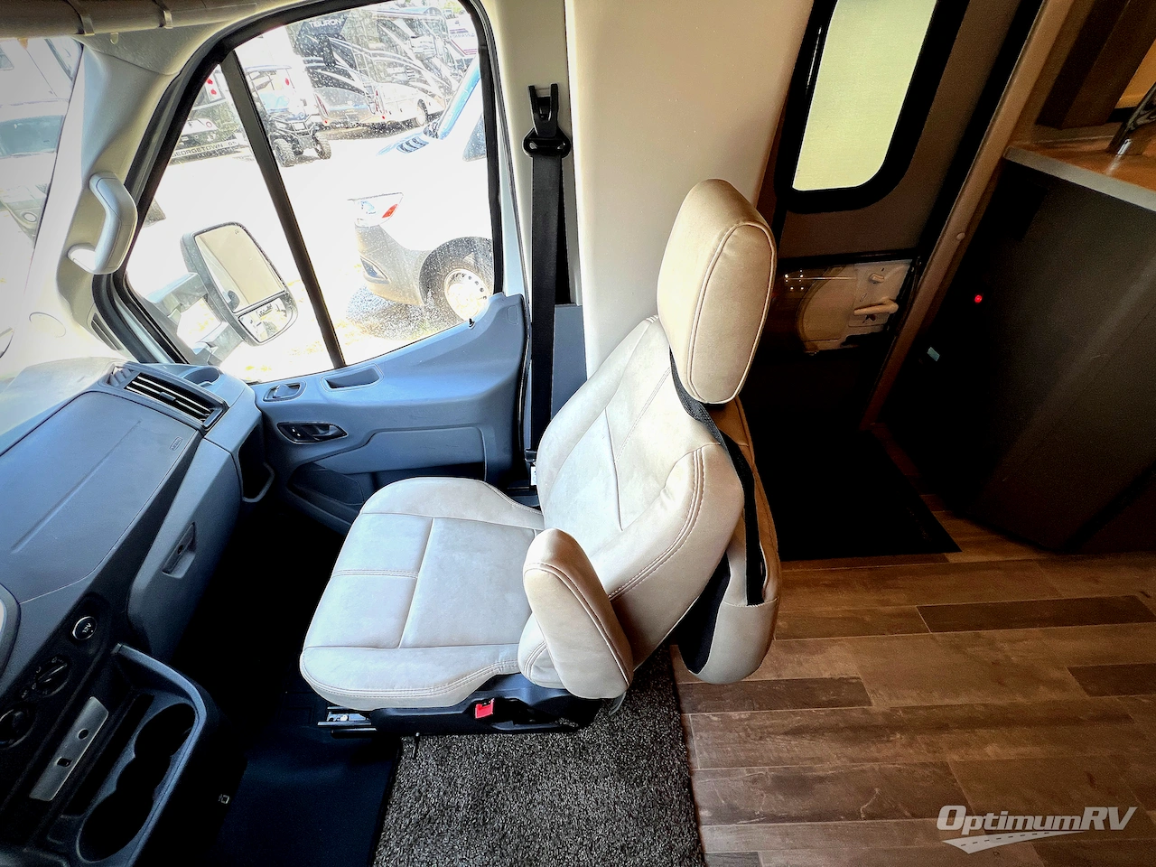 2019 Thor Compass 23TB Photo 9