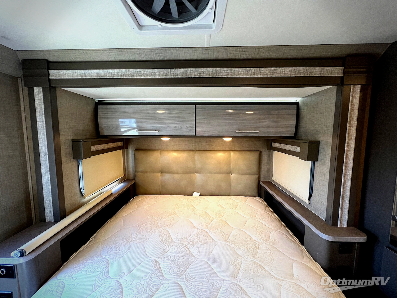 2019 Thor Compass 23TB Photo 17