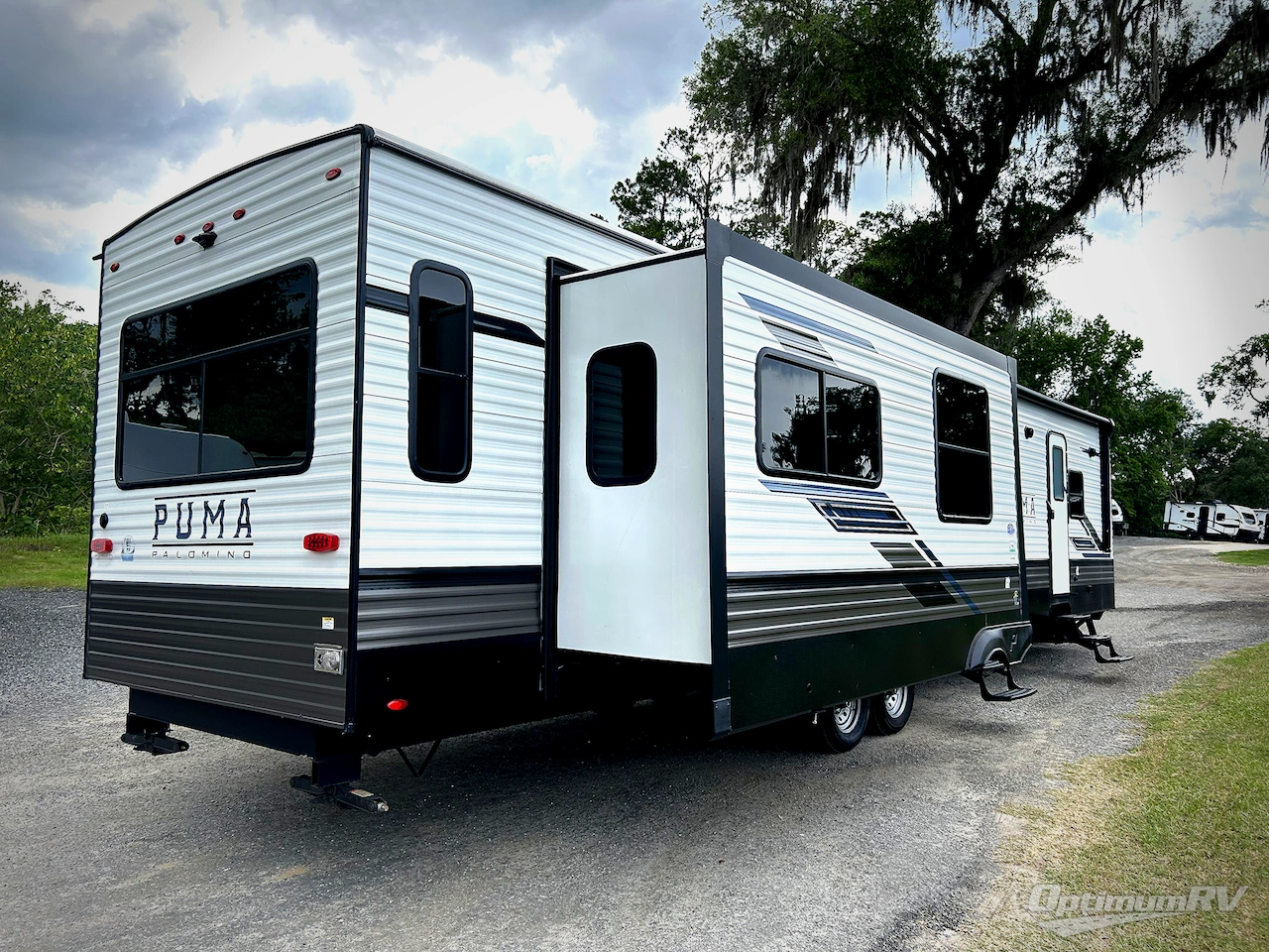 2023 Palomino Puma Destination 38RLB Photo 2