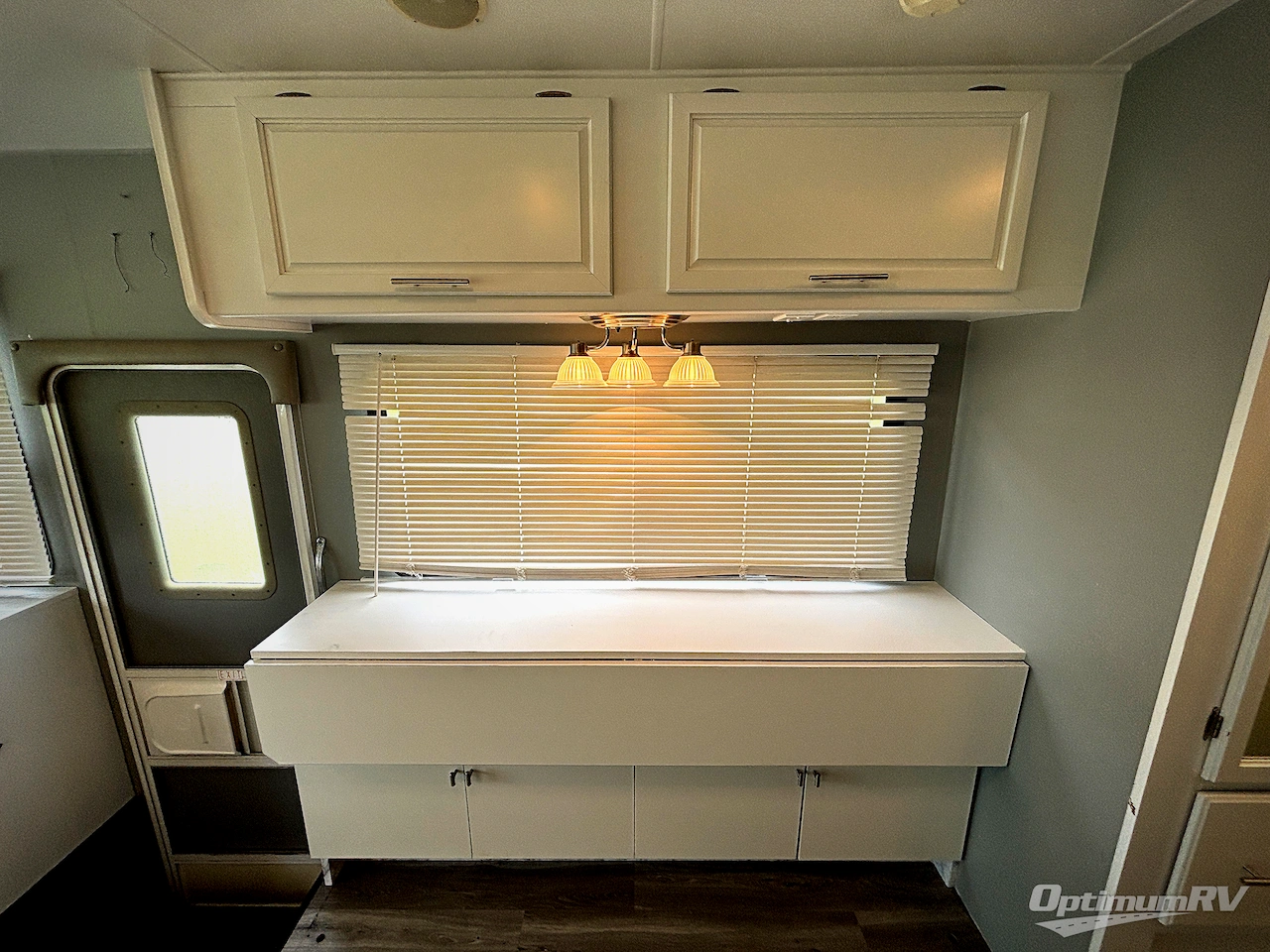 2005 Coachmen Mirada 300QB Photo 9