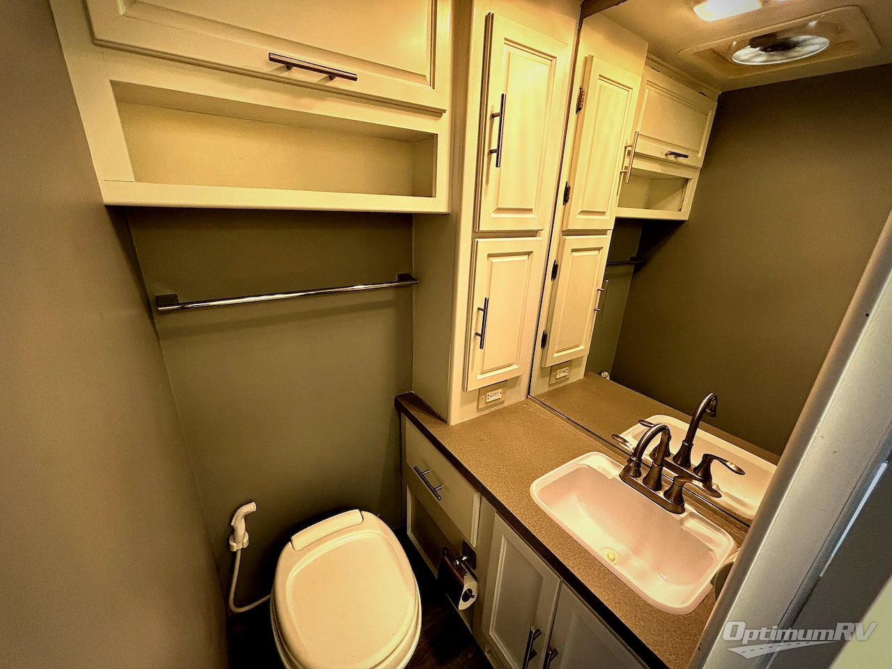 2005 Coachmen Mirada 300QB Photo 11