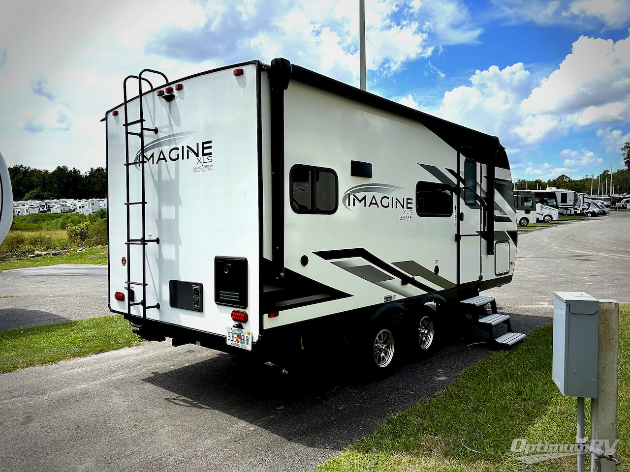 2024 Grand Design Imagine XLS 17MKE Photo 2