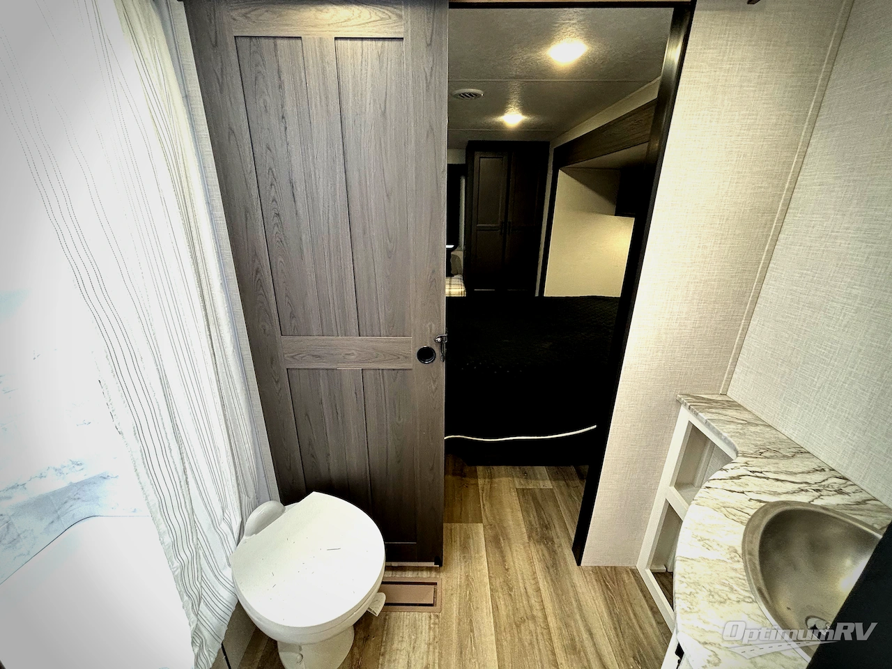 2025 Venture Stratus SR262VFK Photo 14