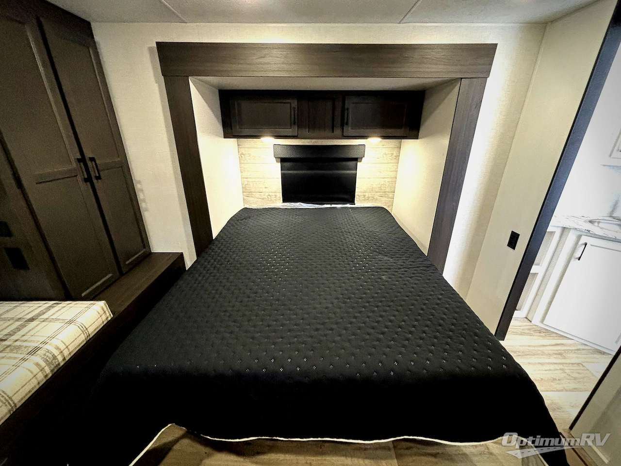 2025 Venture Stratus SR262VFK Photo 18