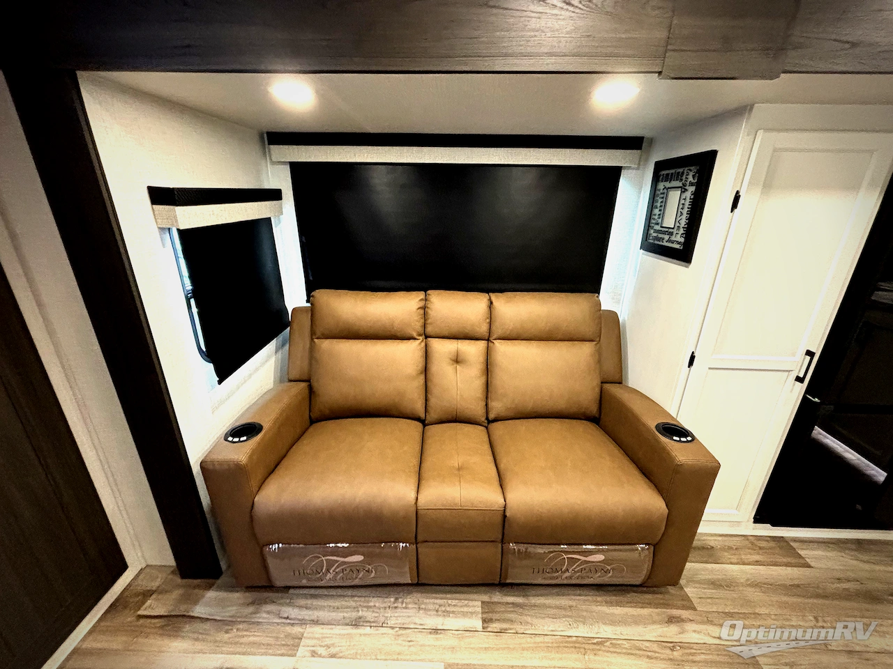 2026 Venture Stratus SR262VFK Photo 10