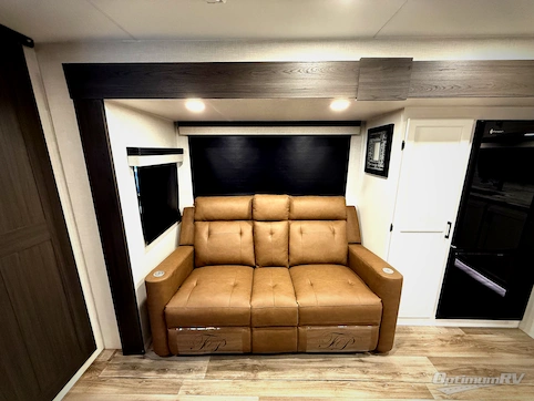 2026 Venture Stratus SR262VFK RV Photo 2