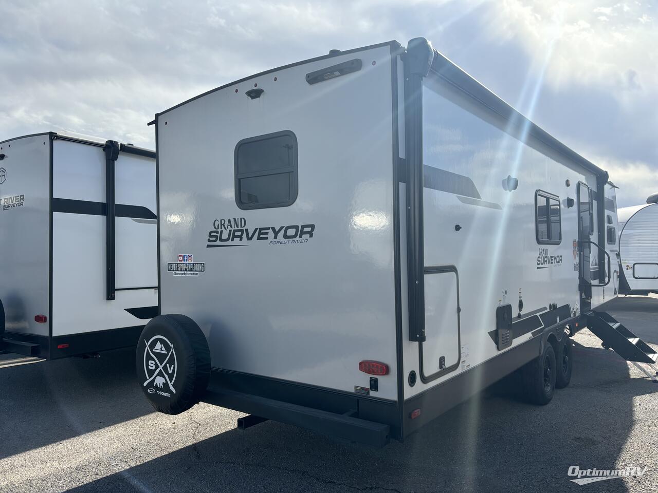 2024 Forest River Grand Surveyor 268FKBS Photo 2
