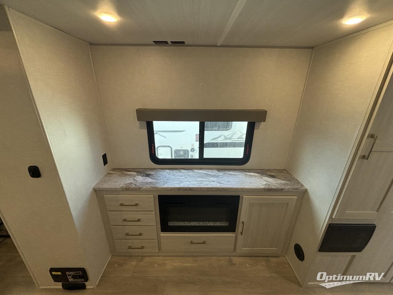 2024 Forest River Grand Surveyor 268FKBS Photo 10