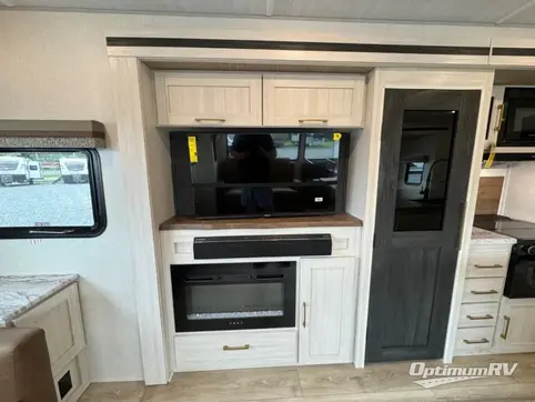 2024 Forest River Grand Surveyor 305RLBS RV Photo 4