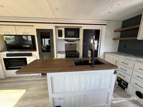 2024 Forest River Grand Surveyor 305RLBS RV Photo 4