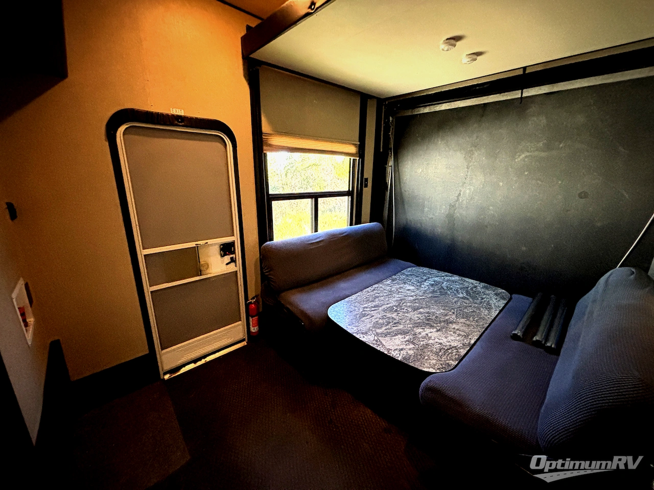 2016 Dutchmen Voltage V-Series V3005 Photo 12