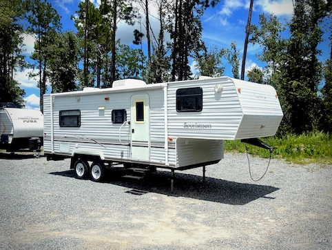 Used 2002 KZ Sportsmen Sportster M25 Featured Photo