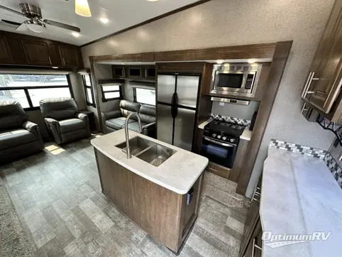 2020 Forest River Rockwood Signature Ultra Lite 8299BS RV Photo 2