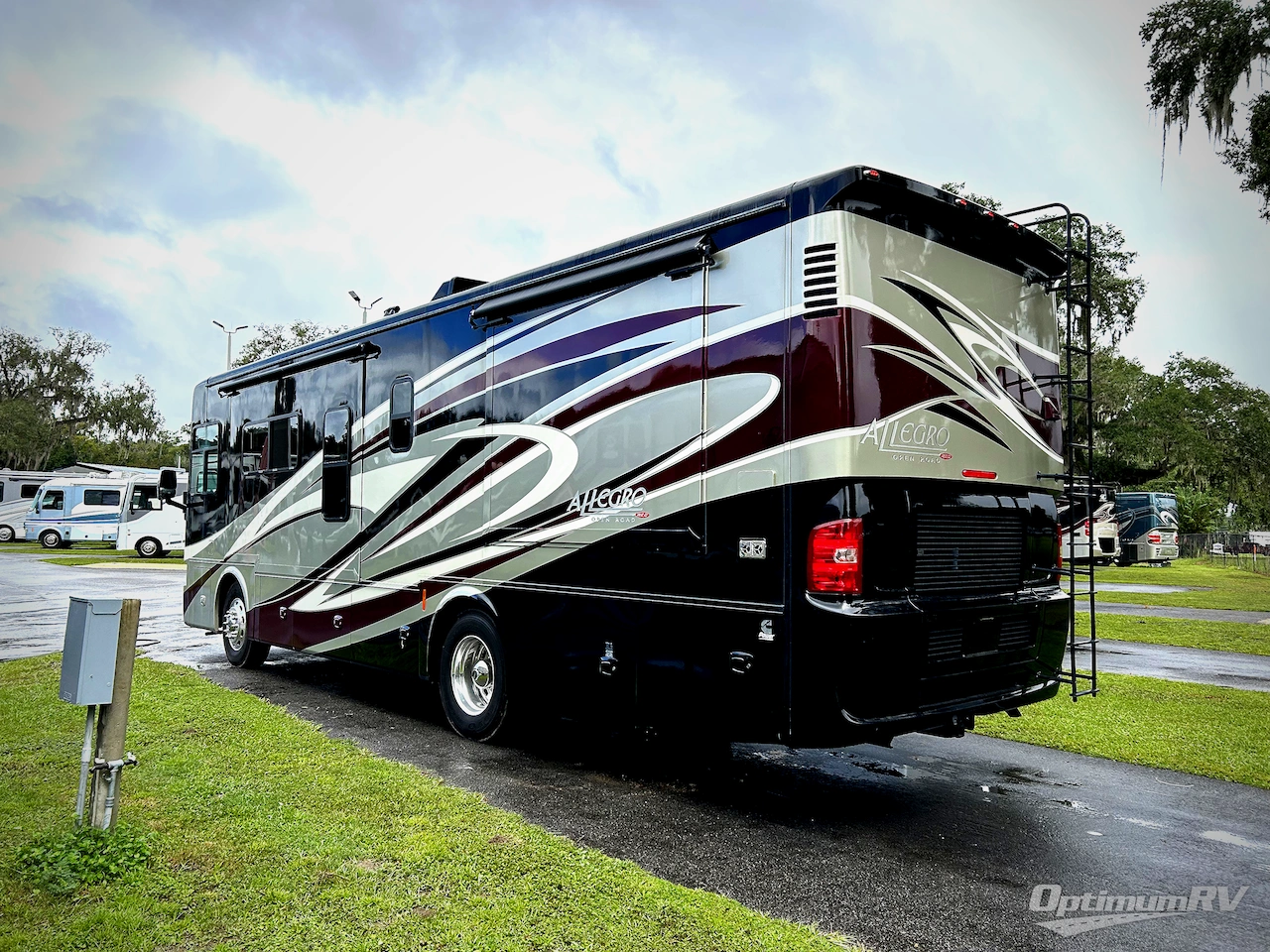 2014 Tiffin Allegro RED 33 AA Photo 3