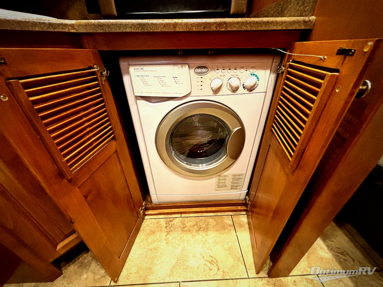 2015 Tiffin Allegro 36 LA Photo 21