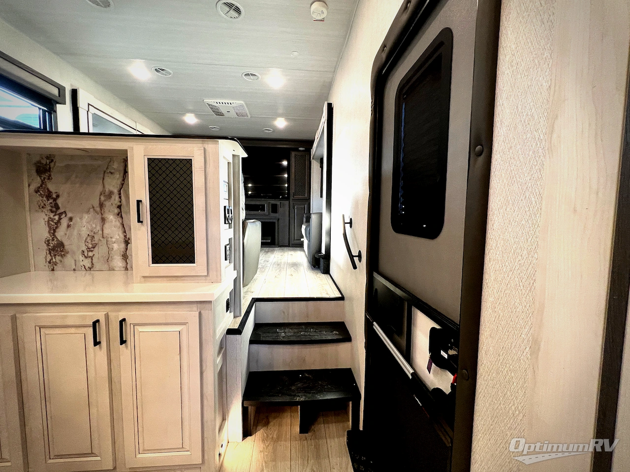 2024 East To West Ahara 380FL Photo 6