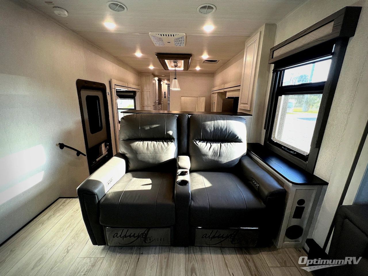 2024 East To West Ahara 380FL Photo 11