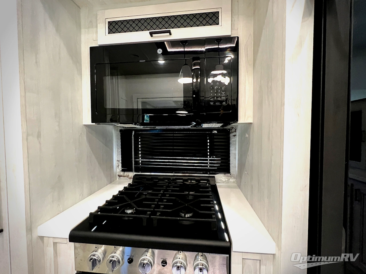 2024 East To West Ahara 380FL Photo 15