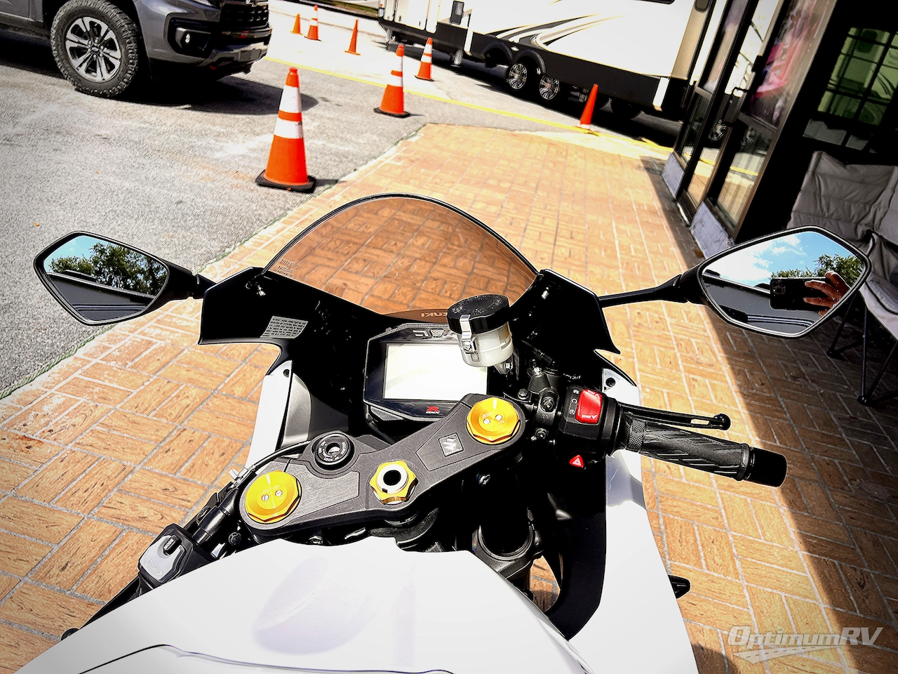 2023 Suzuki GSXR R1000R Photo 5