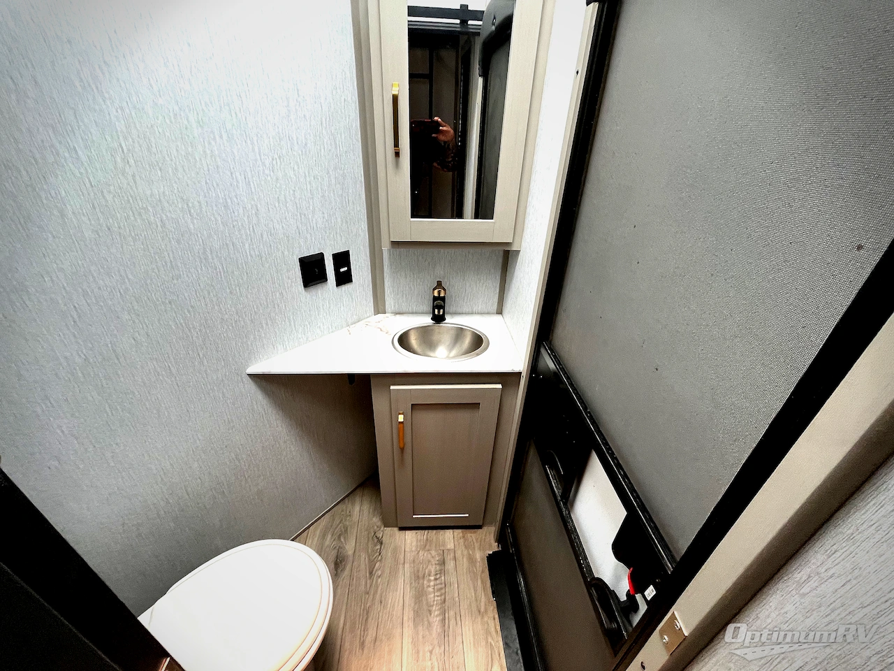 2024 Forest River Wildwood Heritage Glen 353BED Photo 22