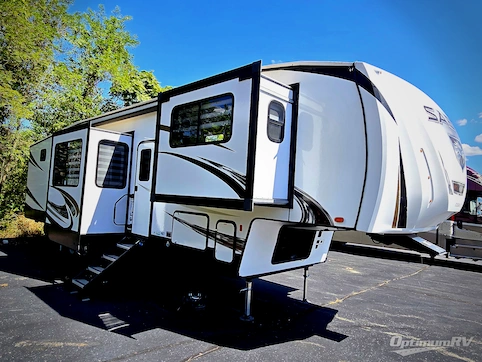Used 2022 Forest River Sabre 37FLH Featured Photo