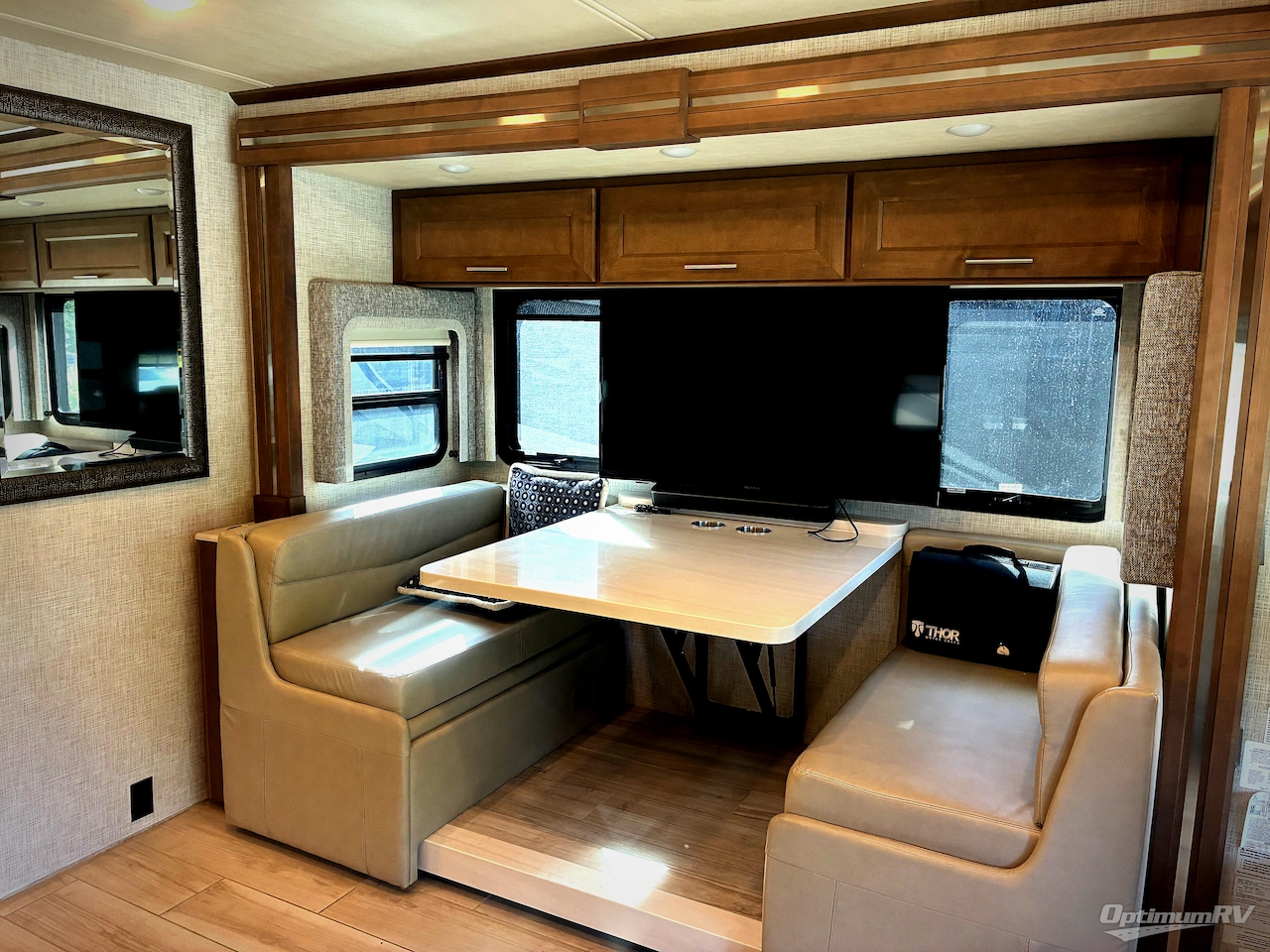 2022 Thor Aria 3401 Photo 5