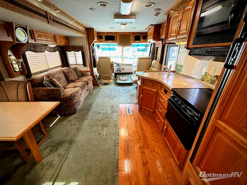 2003 Georgie Boy Cruise Master 3604T RV Photo 2