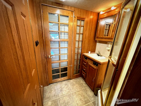 2003 Georgie Boy Cruise Master 3604T RV Photo 4