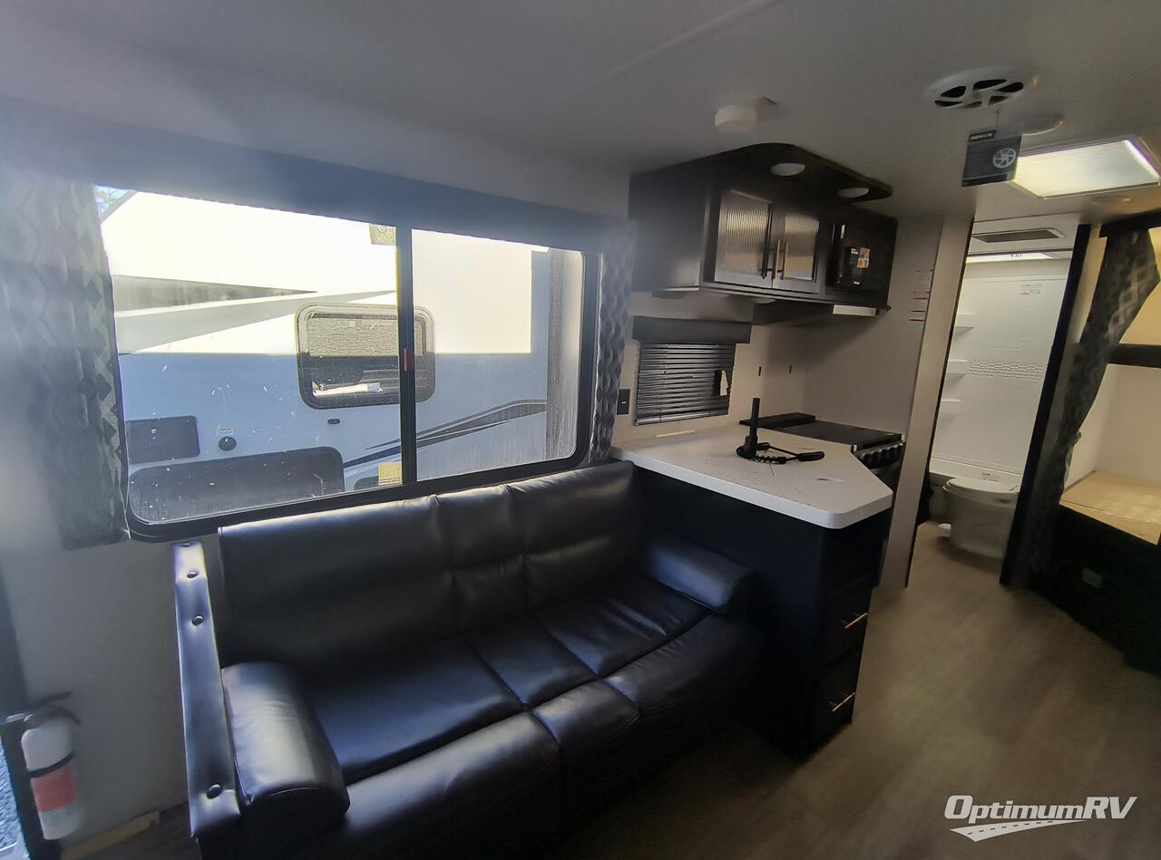2022 Forest River Cherokee Grey Wolf 26BRB Photo 6