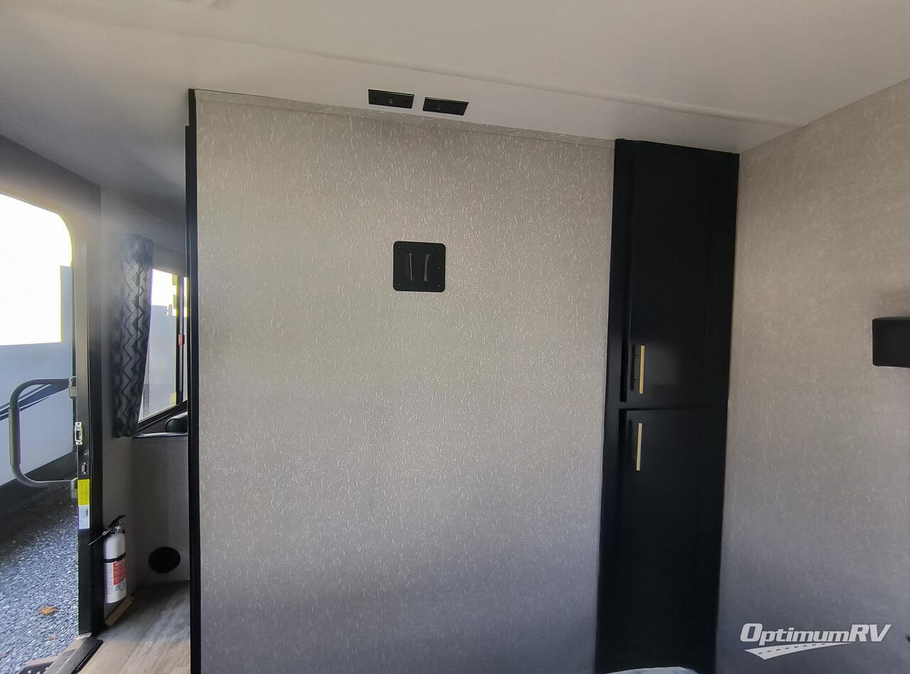 2022 Forest River Cherokee Grey Wolf 26BRB Photo 9
