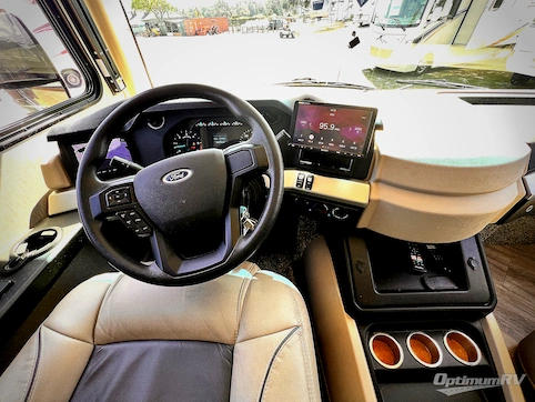 2021 Fleetwood Fortis 33HB RV Photo 2