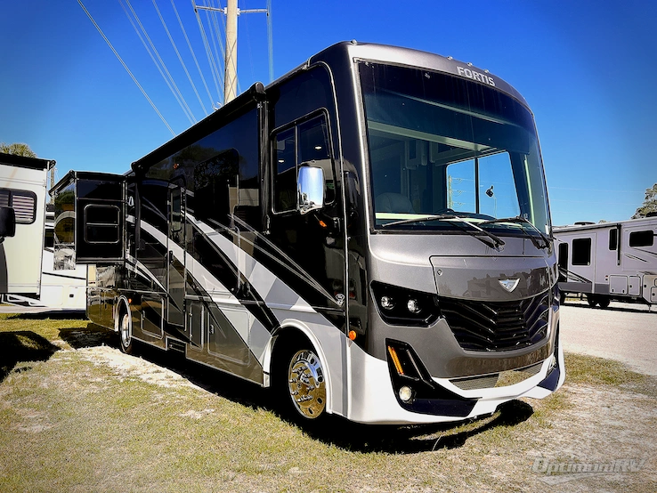 2021 Fleetwood Fortis 33HB RV Photo 1