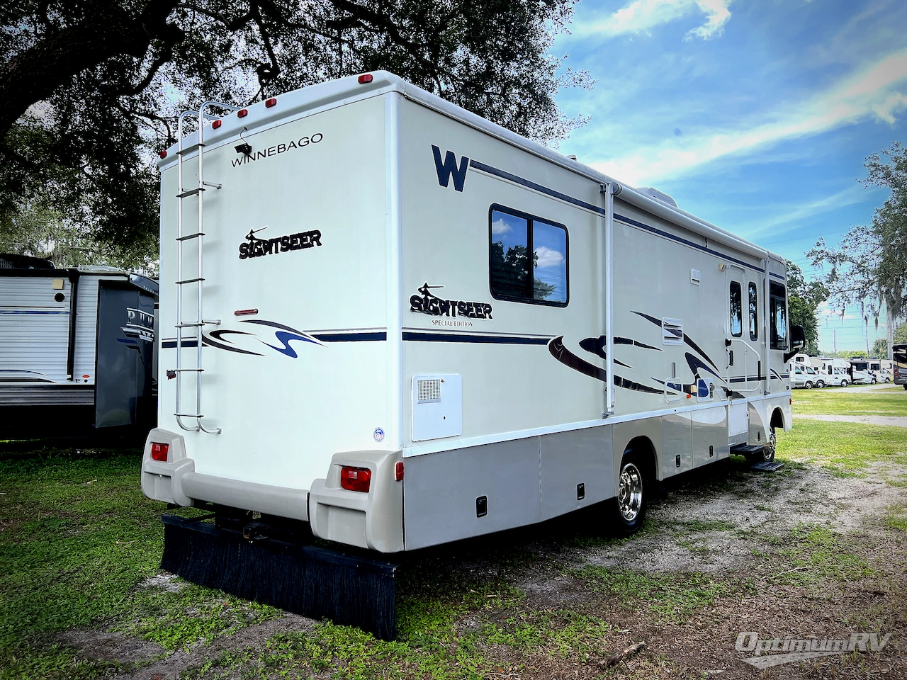 2005 Winnebago Sightseer 30 B Photo 3