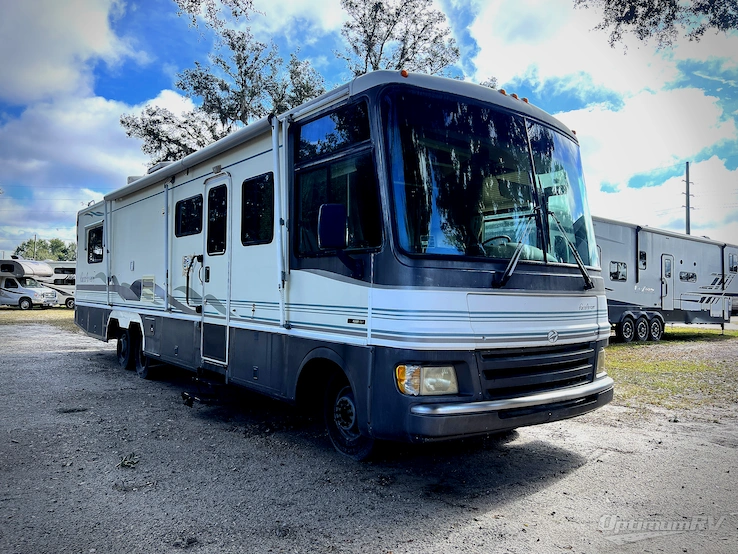 1998 Fleetwood Pace Arrow 36S RV Photo 1