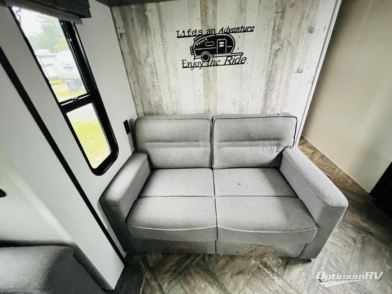 2023 Palomino Puma 30RKQS Photo 19