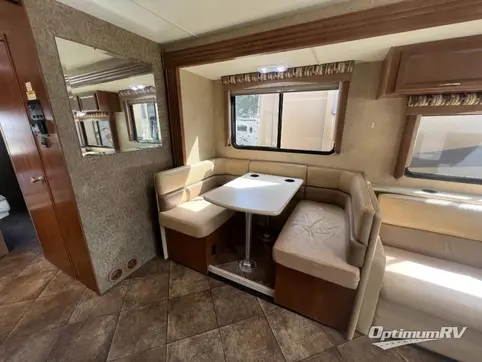 2014 Thor ACE 30 1 RV Photo 2