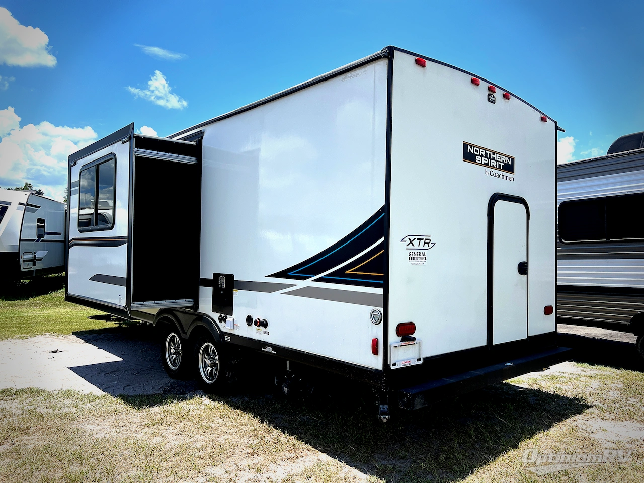 2023 Coachmen Northern Spirit XTR 2146BHX Photo 2