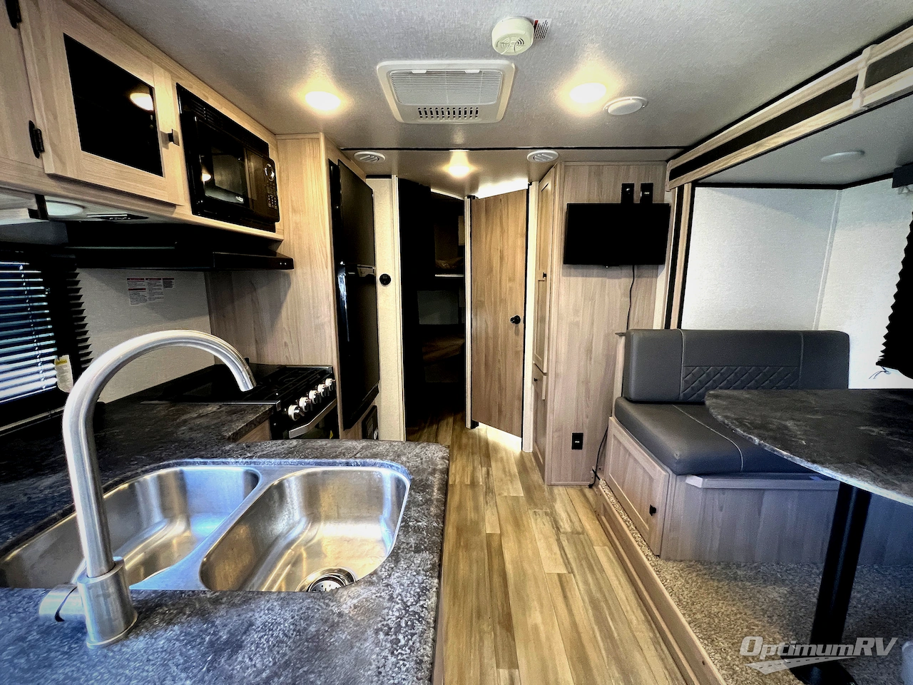 2023 Coachmen Northern Spirit XTR 2146BHX Photo 4