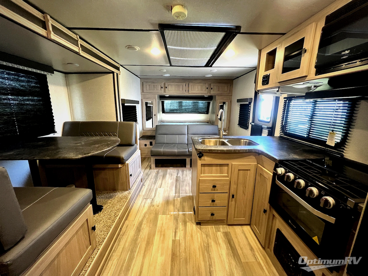 2023 Coachmen Northern Spirit XTR 2146BHX Photo 5