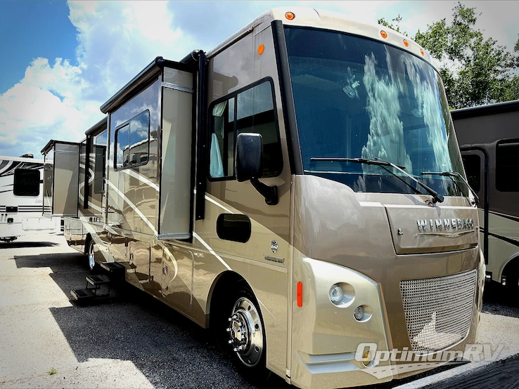 2016 Winnebago Vista LX 36Y RV Photo 1