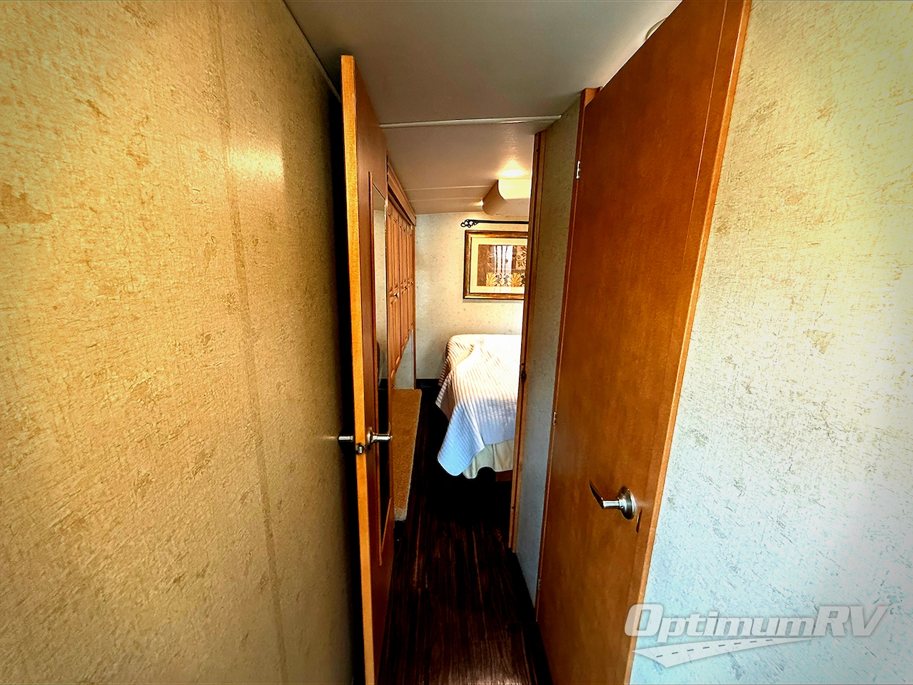 2016 Winnebago Vista LX 36Y Photo 15