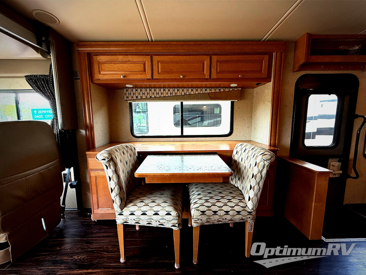 2016 Winnebago Vista LX 36Y Photo 10