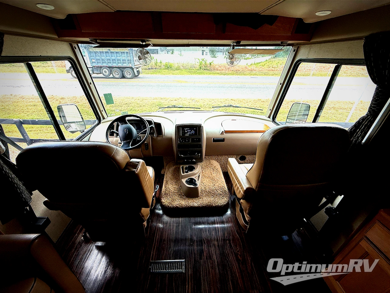 2016 Winnebago Vista LX 36Y Photo 6