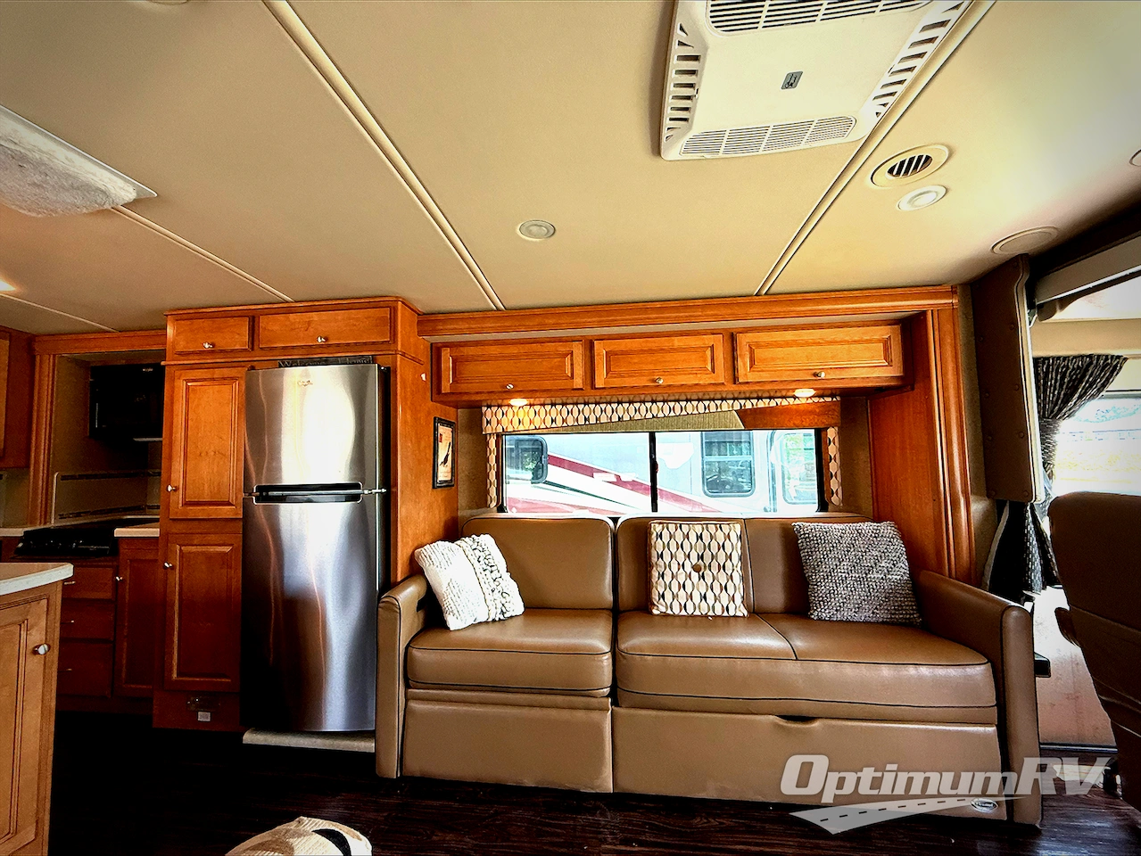 2016 Winnebago Vista LX 36Y Photo 7