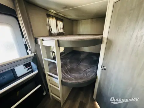 2022 Coachmen Catalina Legacy 263BHSCK RV Photo 4