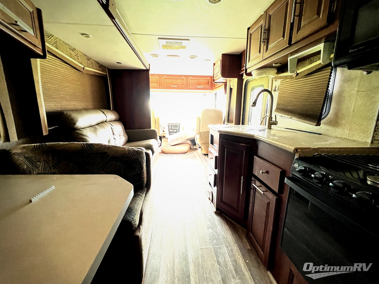 2015 Forest River Georgetown 351DS Photo 5