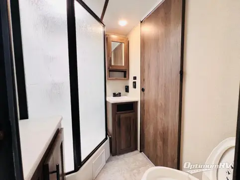 2020 Prime Time Avenger 28REI RV Photo 4