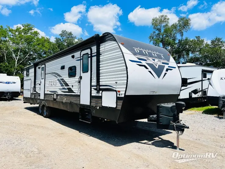 2022 Palomino Puma 31QBBH RV Photo 1