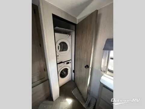 2022 Palomino Puma 31RLQS RV Photo 4