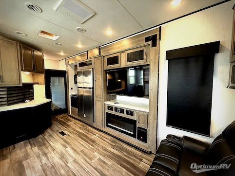 2021 Heartland Road Warrior 391 RV Photo 2